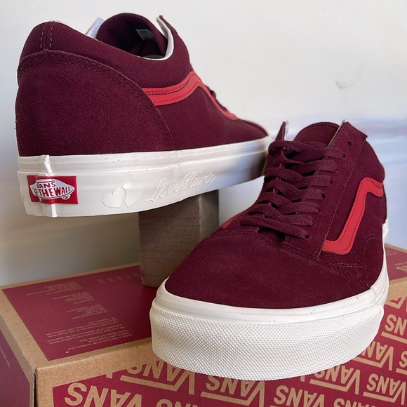 Vans Men’s Old Skool
Secret Lover Port Royale
VN0007NT4QU
Sneakers - Picture 8 of 16